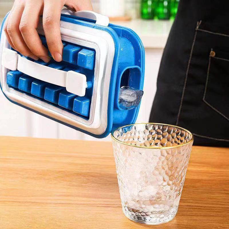 ICE CUBE BOTTLE TRAY By The Shop Mart™